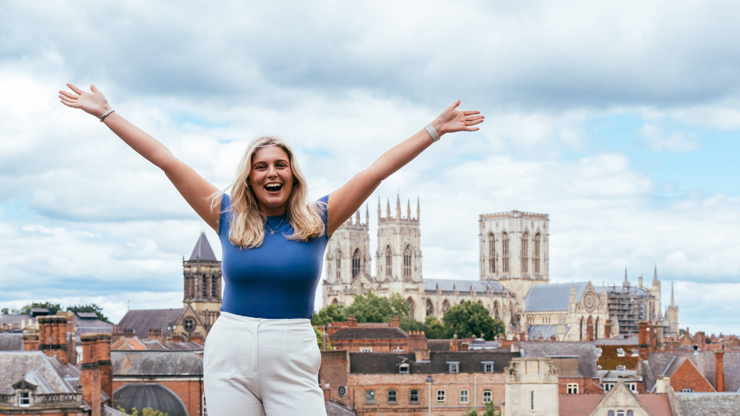 Aviva colleague on the balcony of our York office