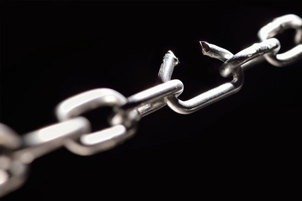 picture - a chain with a broken links