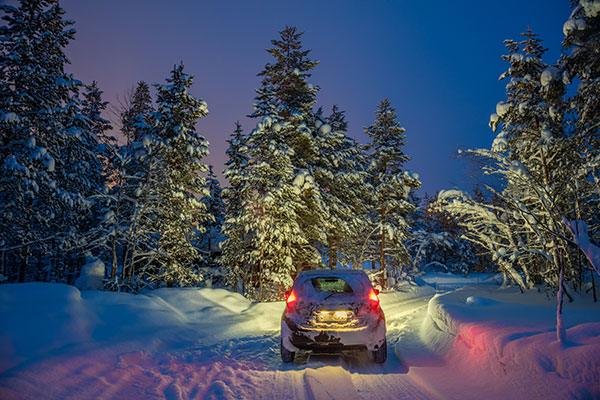 Be Road-Ready: What to Pack in Your Winter Car Kit