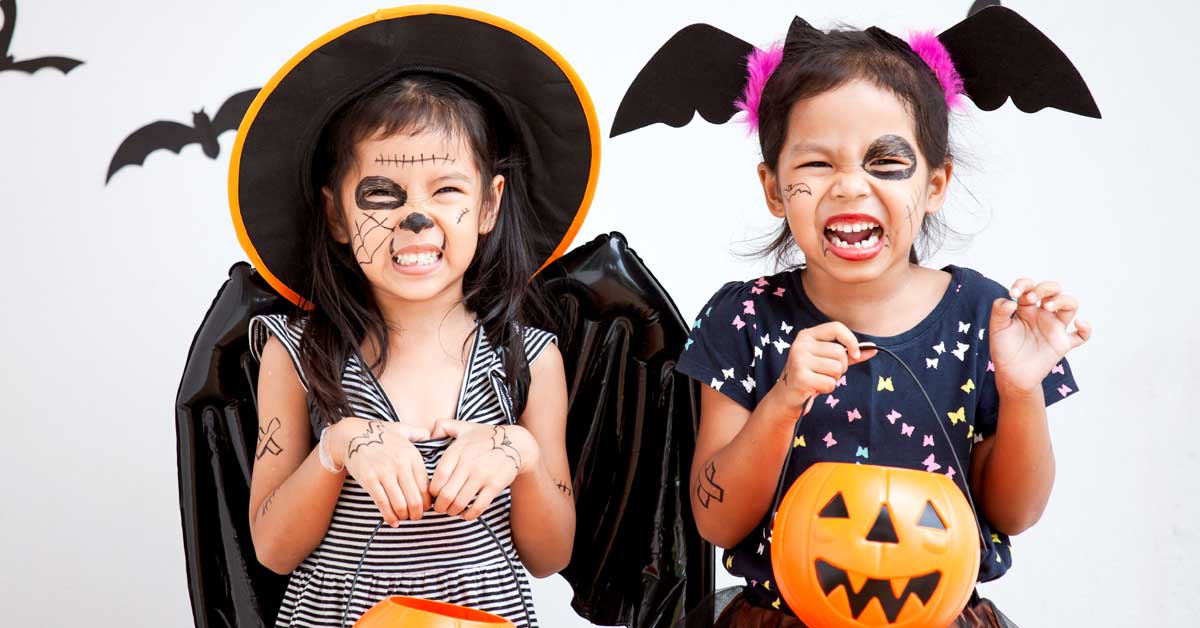 2 girls in scary fancy dress for Halloween – Aviva Ireland