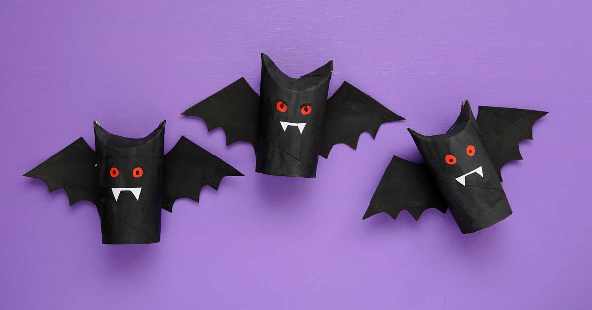 https://static.aviva.io/content/dam/aviva-public/ie/articles/home/halloween-decorations-bats.jpg