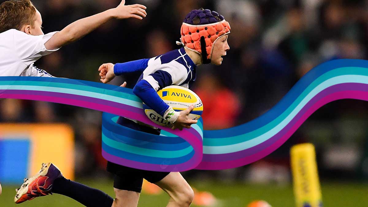 Mini Rugby Nations Cup 2019 - kid running with rugby ball